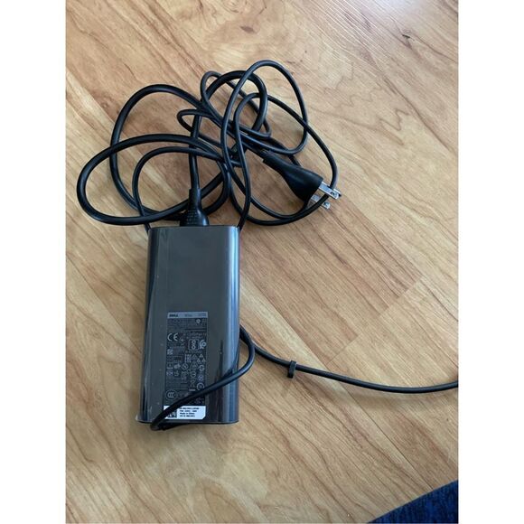 Dell charger 90w - Picture 1 of 3